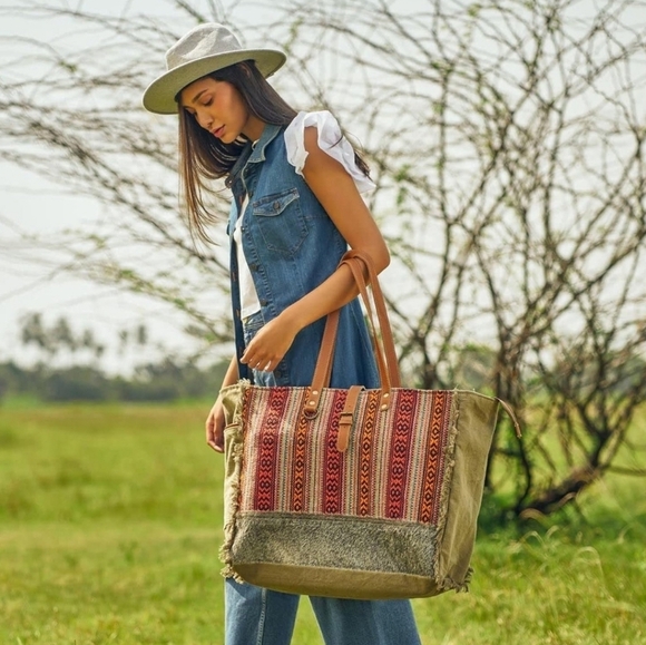 Myra Bag Handbags - Myra Bag Rouge Bolsa Weekender Boho Rug Design Cowhide Leather Travel Western
